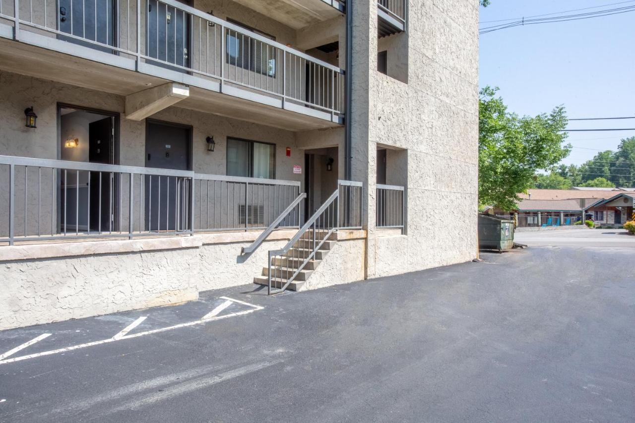 Condo 103 at Olde Gatlinburg Place - Downtown Gatlinburg Exterior foto